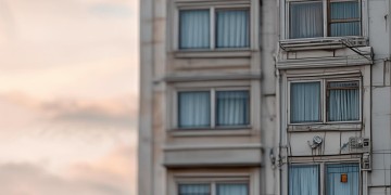 物业费包含水电工费用吗？