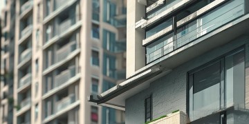 小区违建到底归物业管吗？