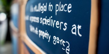 放在物业门岗的快递算违法吗？